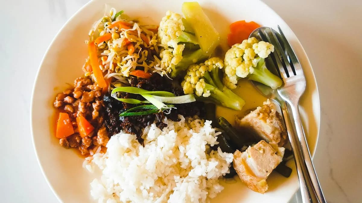 Balanced plate of vegetables and rice for stroke recovery nutrition